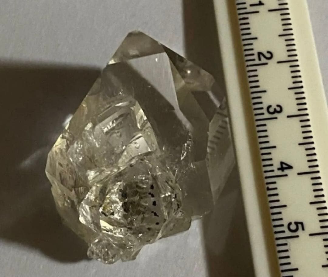 天然石　ハーキマーダイヤモンド　クォーツ　水晶　水入り　原石　ツーソン
