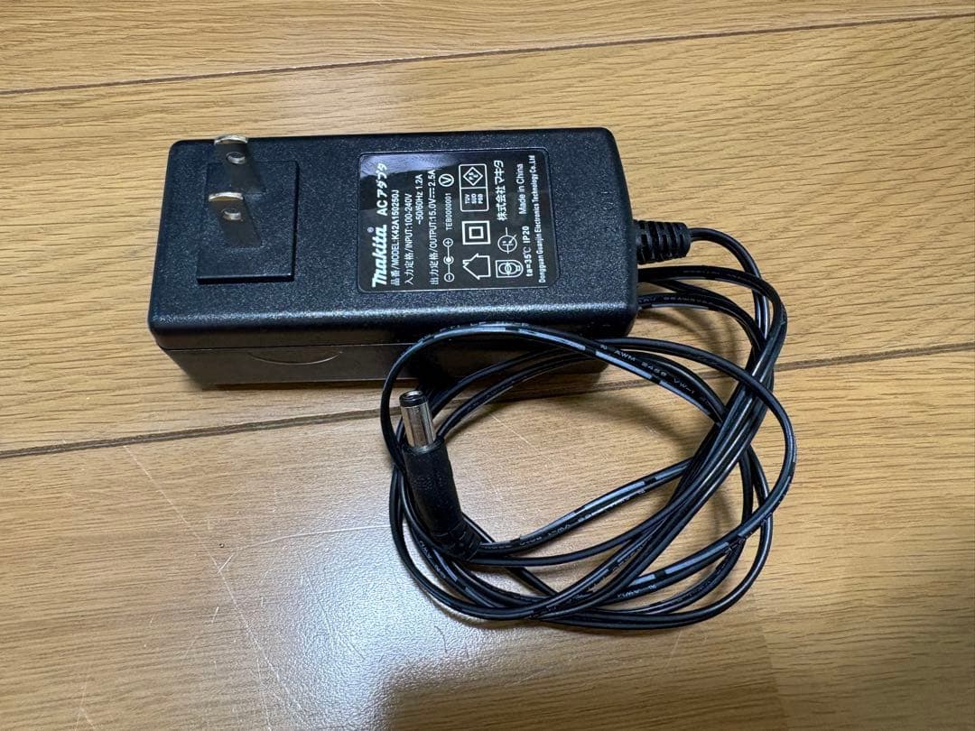 （中古）Makita CF001G充電式ファン オリーブ　　40Vmax 扇風機
