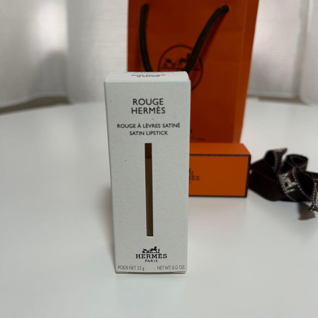 【LOVE　&　v(´▽｀*)】新品HERMES 18番