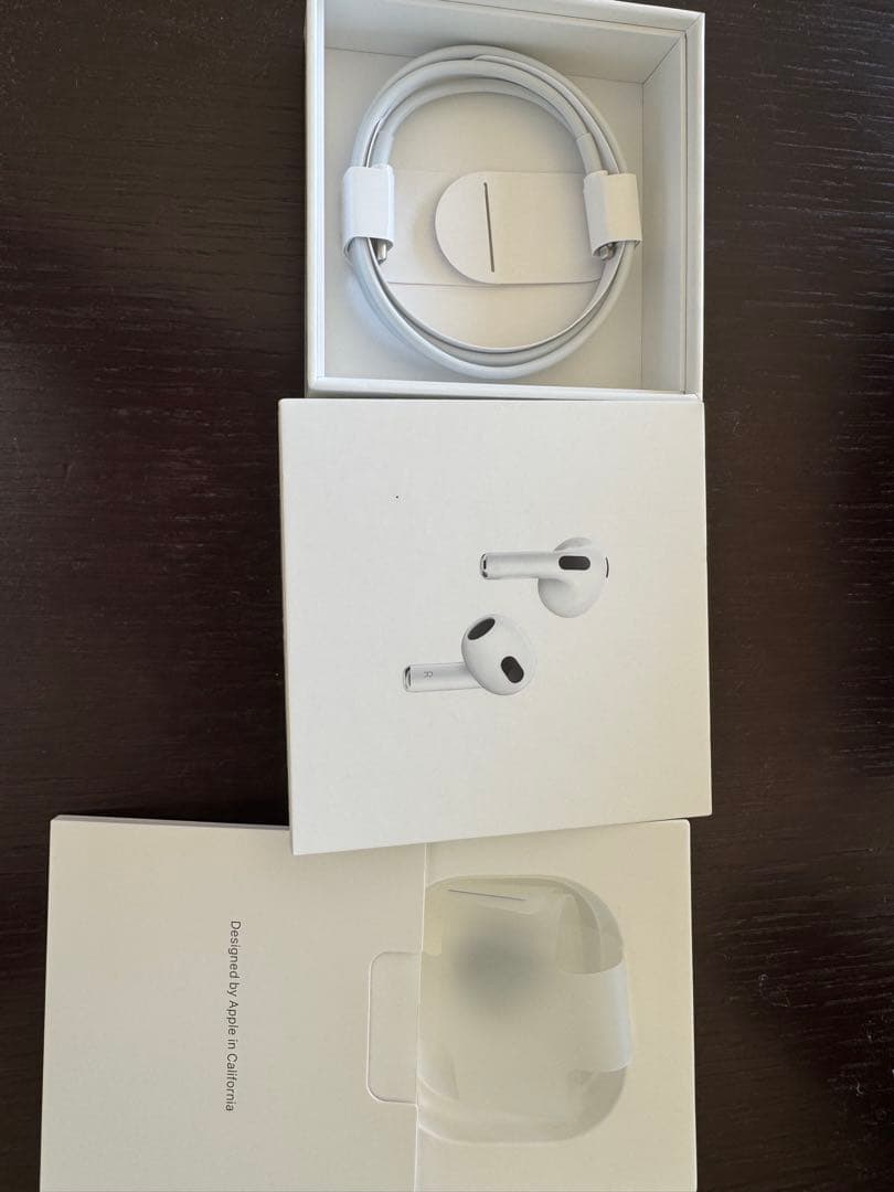 AirPods3rd本体 ホワイト 充電ケース付き　少し難あり