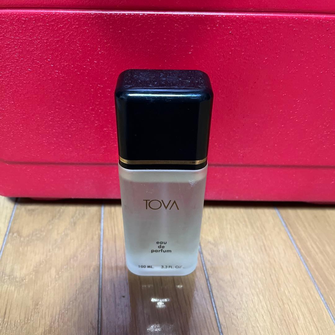 香水(女性用) TOVA eau de parfum 100ml