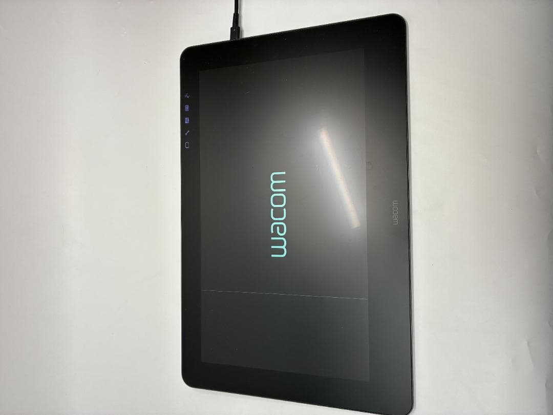 Wacom Cintiq Pro 16 DTH-1620 動作確認済 縦線あり