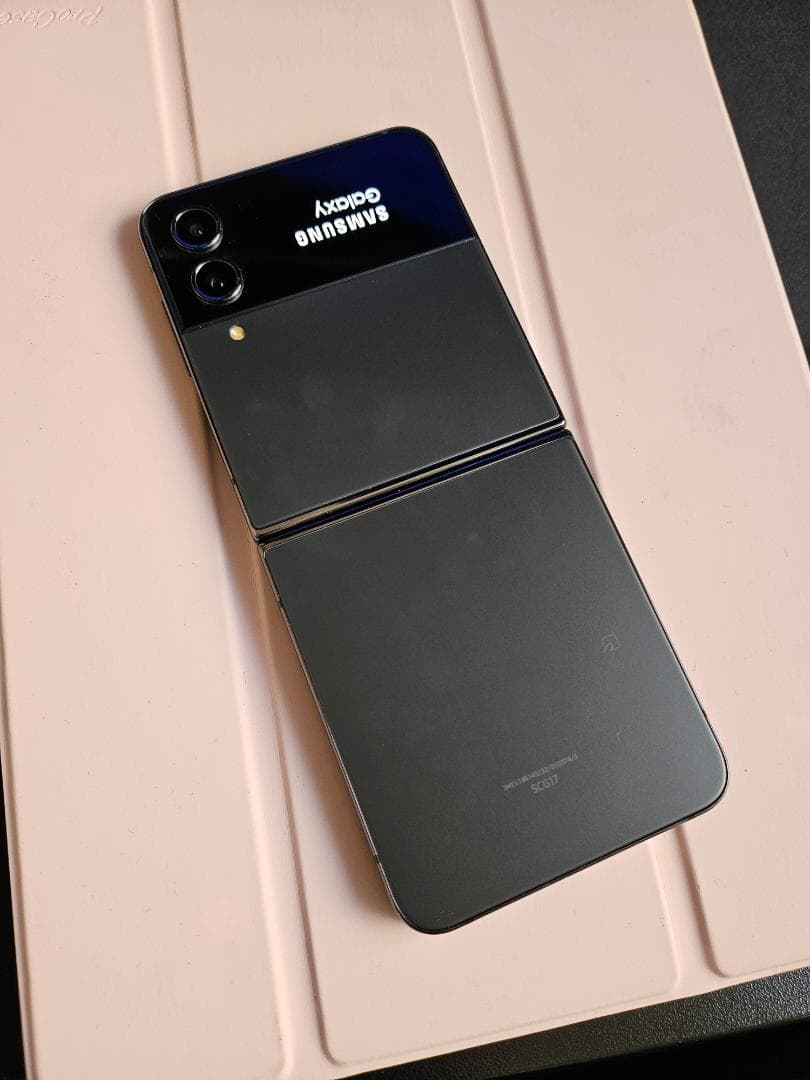 【難有】Galaxy zflip4 128GB グラファイト