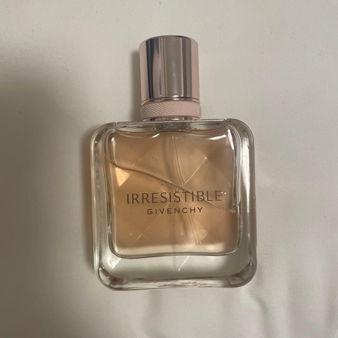 GIVENCHY イレジスティブルオーデパルファム　35ml