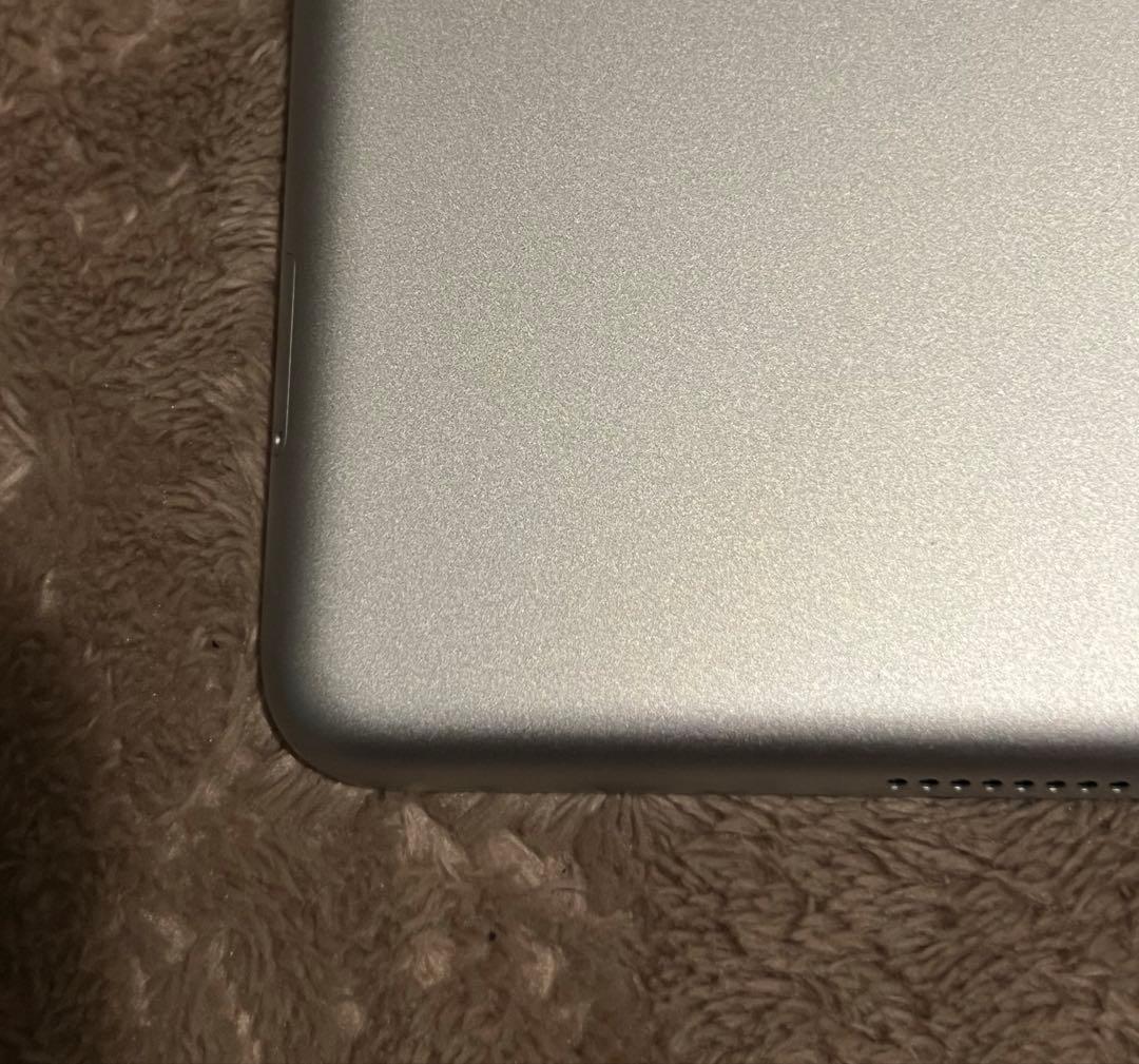 【匿名取引】iPad 第9世代 256GB 10.2インチ 中古品 本体のみ
