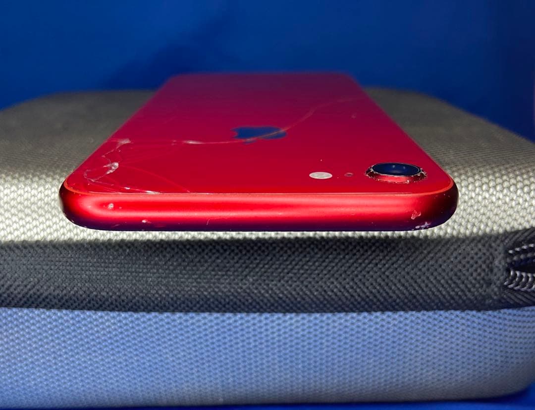 iPhone 8 256GB (PRODUCT)RED SIMフリー 背面割れ有