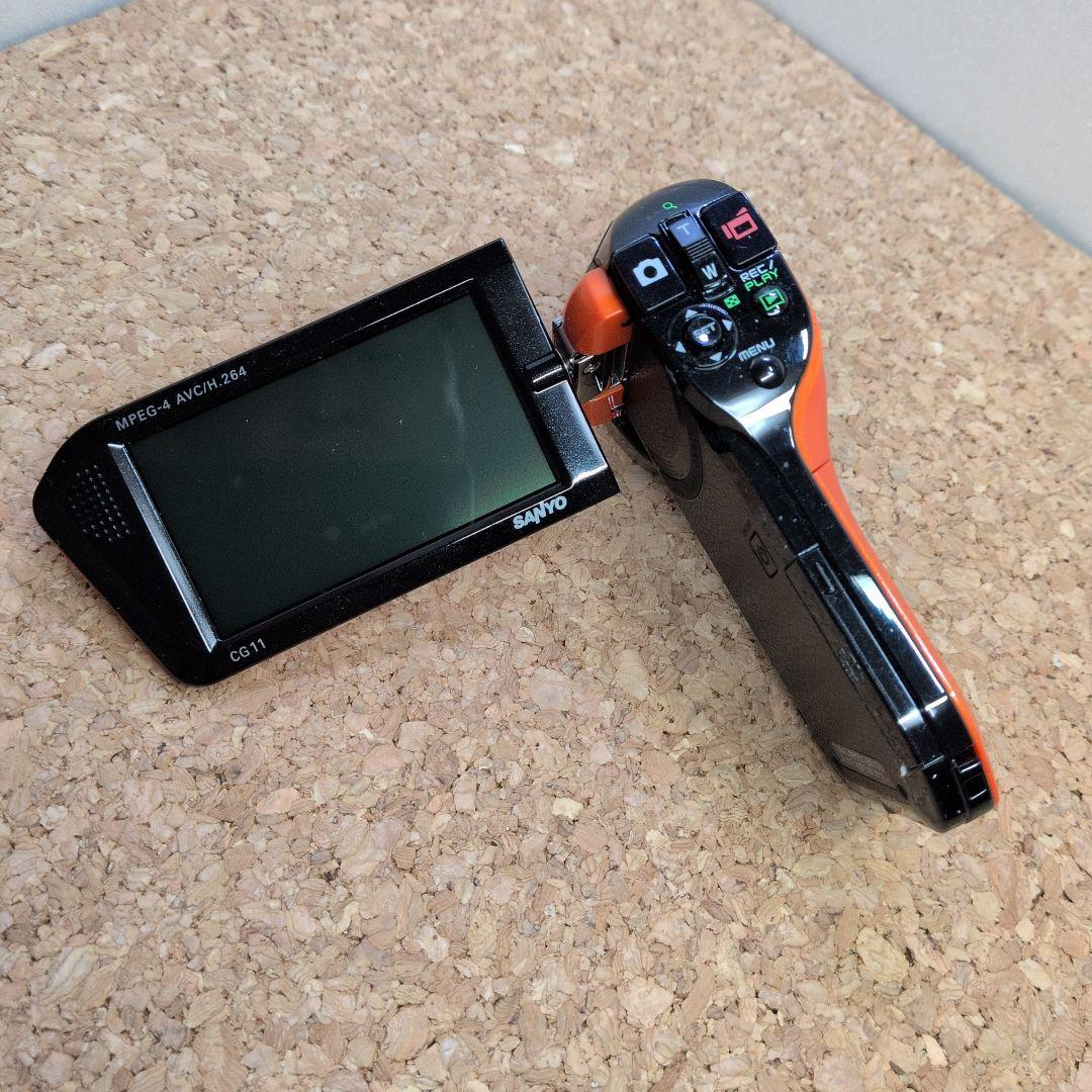 SANYO　デジタルムービーカメラ　Xacti DMX-CG11