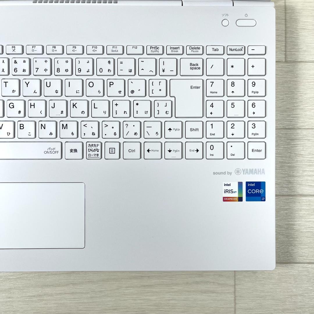 NEC LAVIE N15 i7 高速SSD512 メモリ16 ノートパソコン