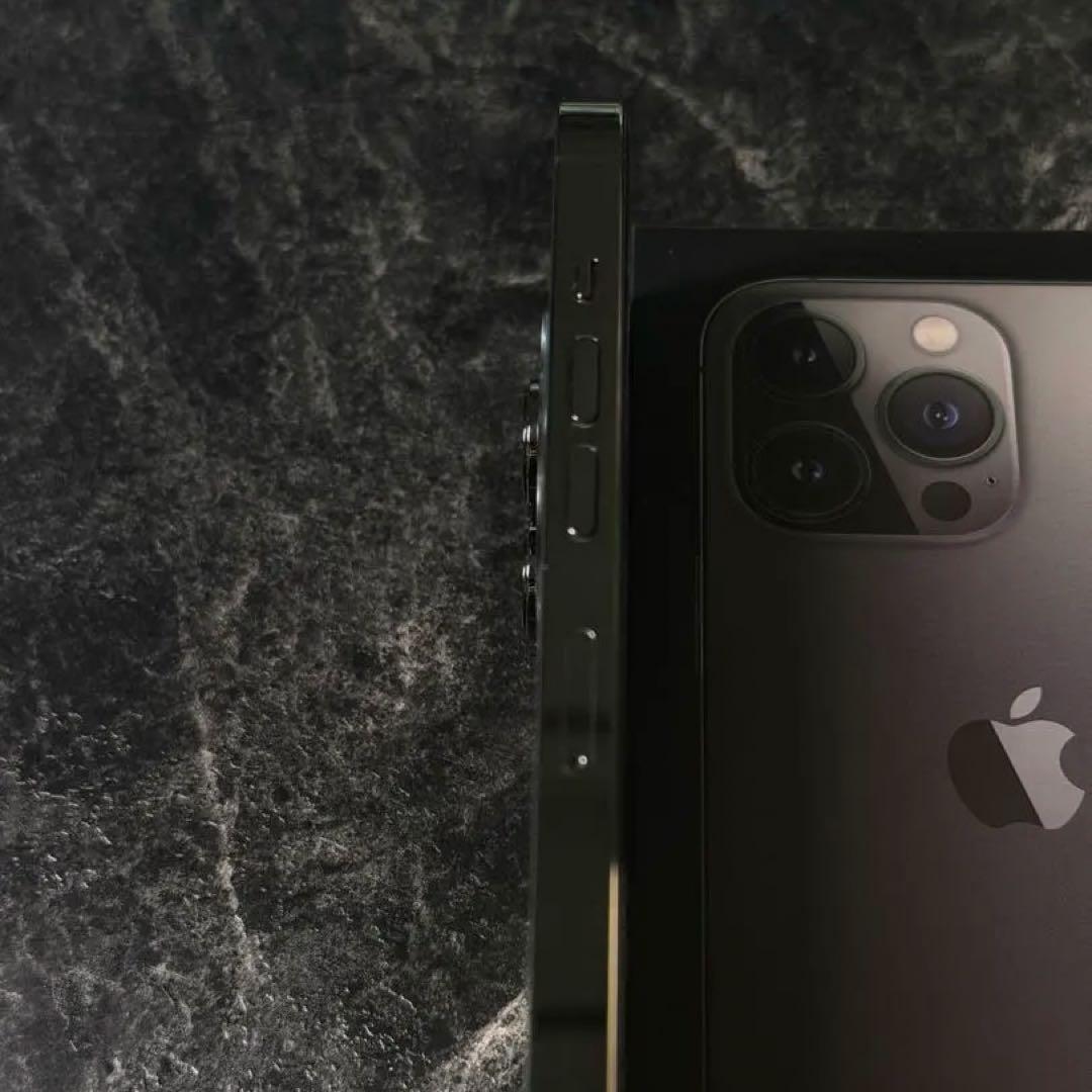 【美品】 Apple iPhone13pro 256GB 画面フィルム付