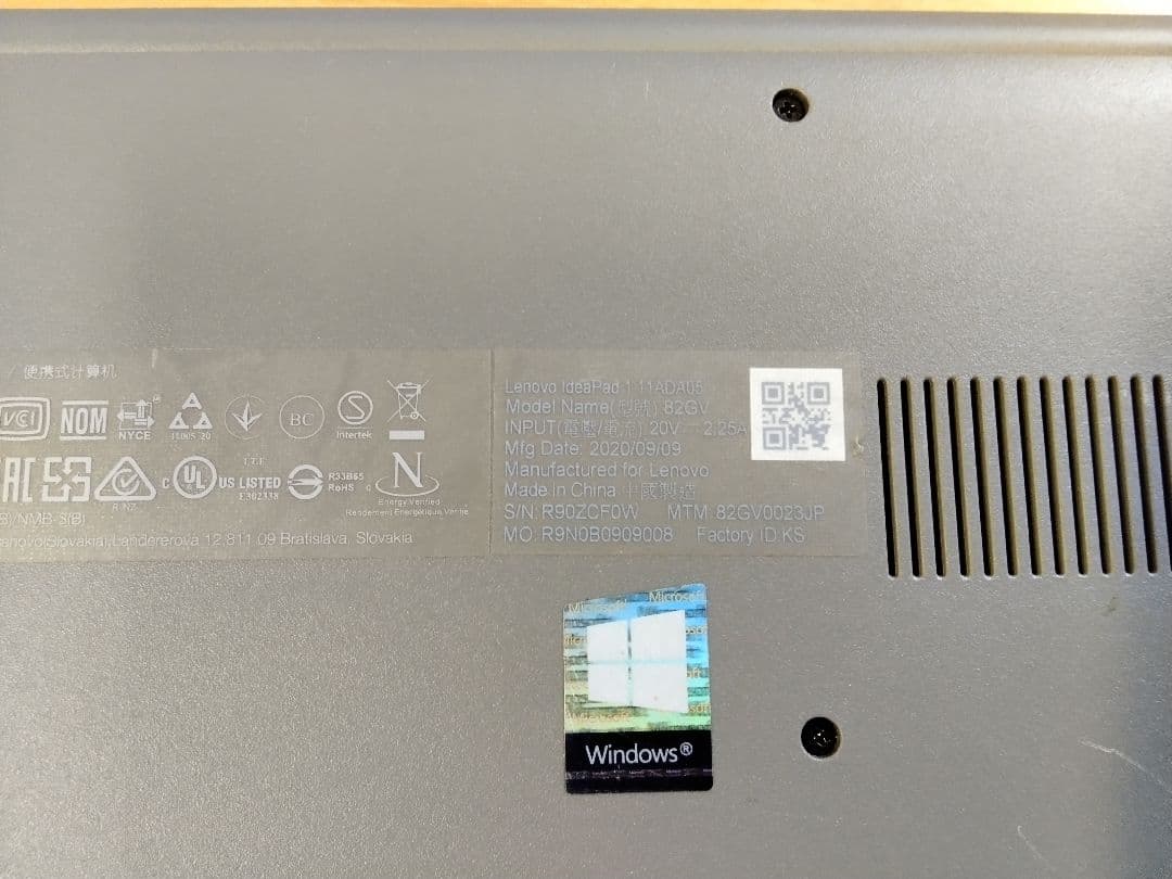 (送料無料鹿児島発)中古品 Lenovo IdeaPad 1 11ADA05