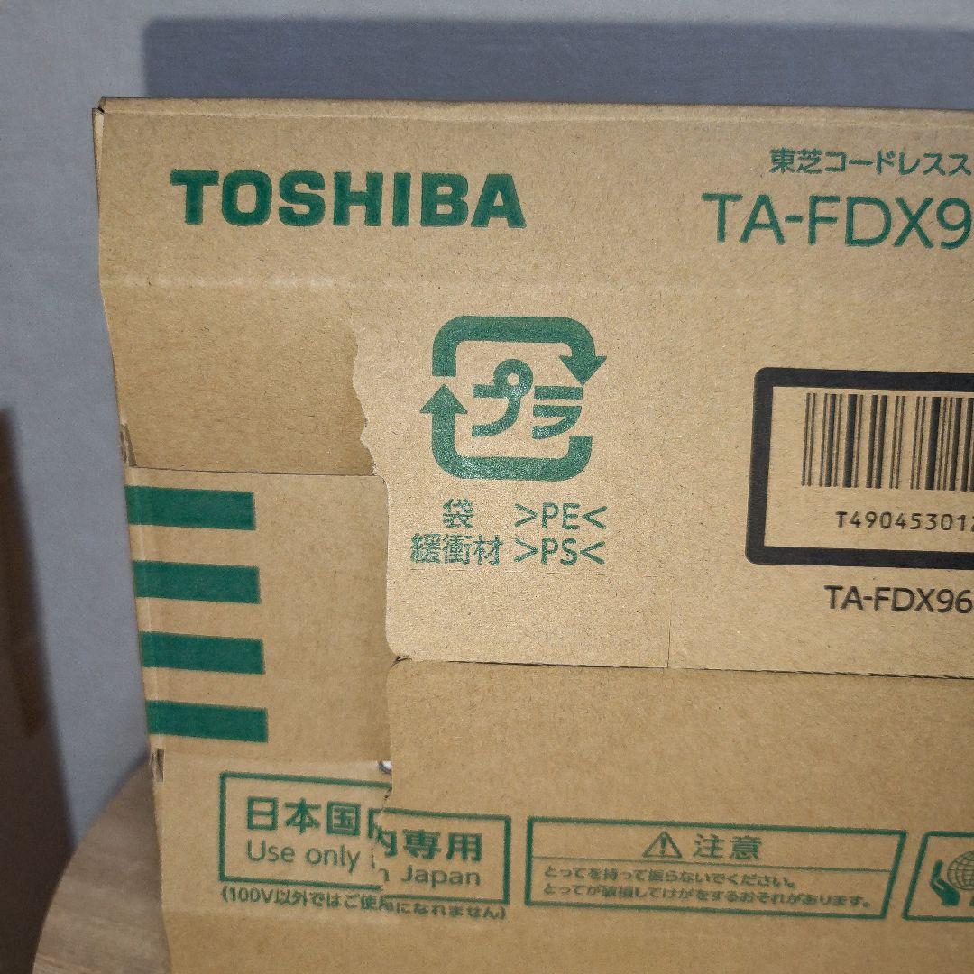 TOSHIBA コードレススチームアイロン TA-FDX960 K