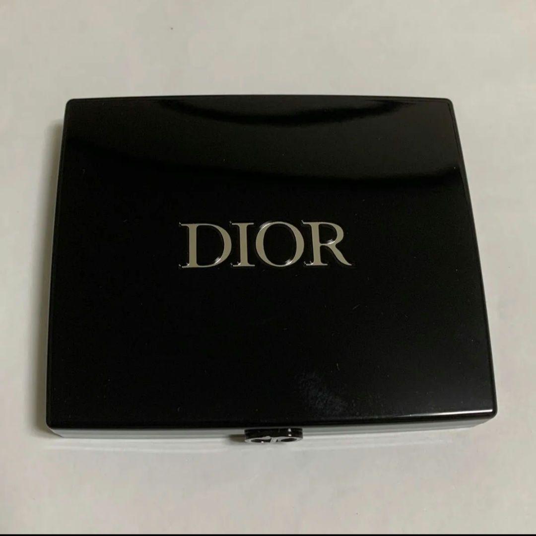 Dior ディオールショウ　サンククルール　653 アイシャドウ