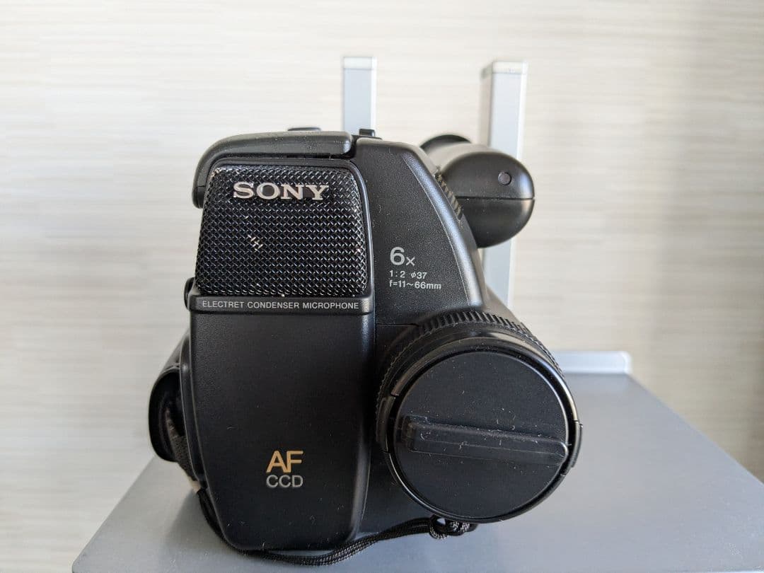 ジャンク品-SONY パスポートサイズ-CCD-TR55/バッテリーパックセット