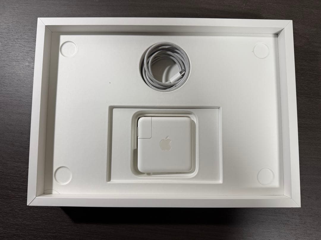M1 MacBook Pro 13インチ スペースグレイ