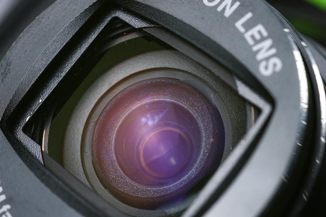 デジタルカメラ FUJIFILM FINEPIX F550 EXR