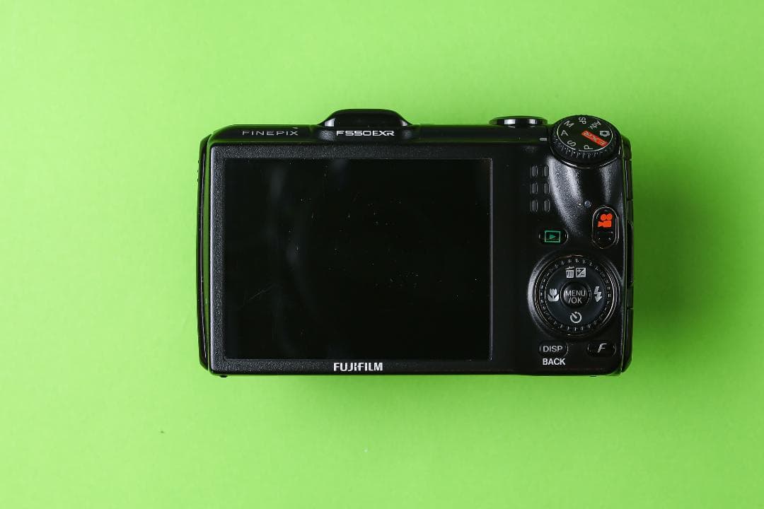 デジタルカメラ FUJIFILM FINEPIX F550 EXR