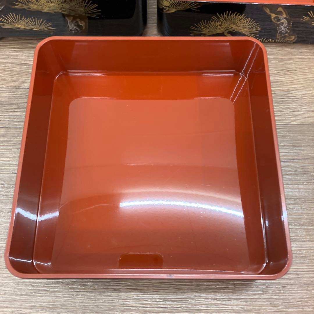 E-2 高級 漆器 三段重箱 松鶴 蒔絵 黒内朱 縁起物 お正月 おせち レトロ
