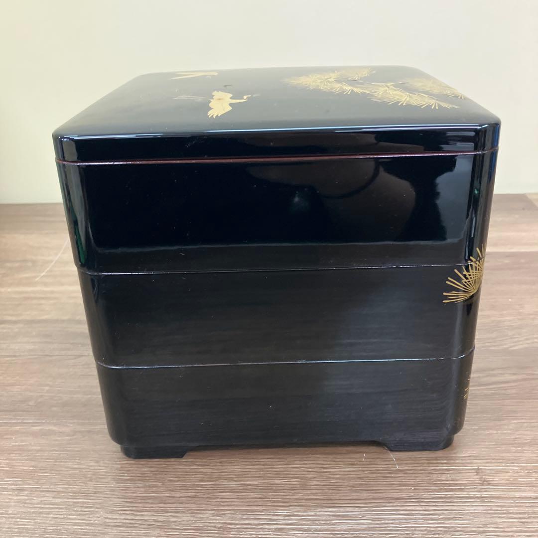 E-2 高級 漆器 三段重箱 松鶴 蒔絵 黒内朱 縁起物 お正月 おせち レトロ