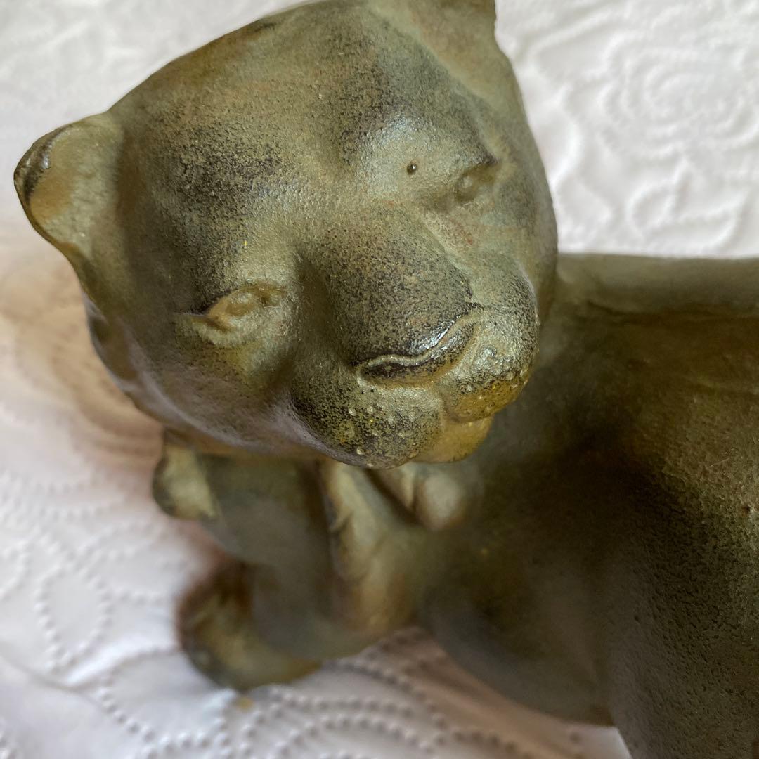 ネコちゃんの置き物　渋めカラー　茶色の猫　インテリア　手作り陶芸　陶器の置物