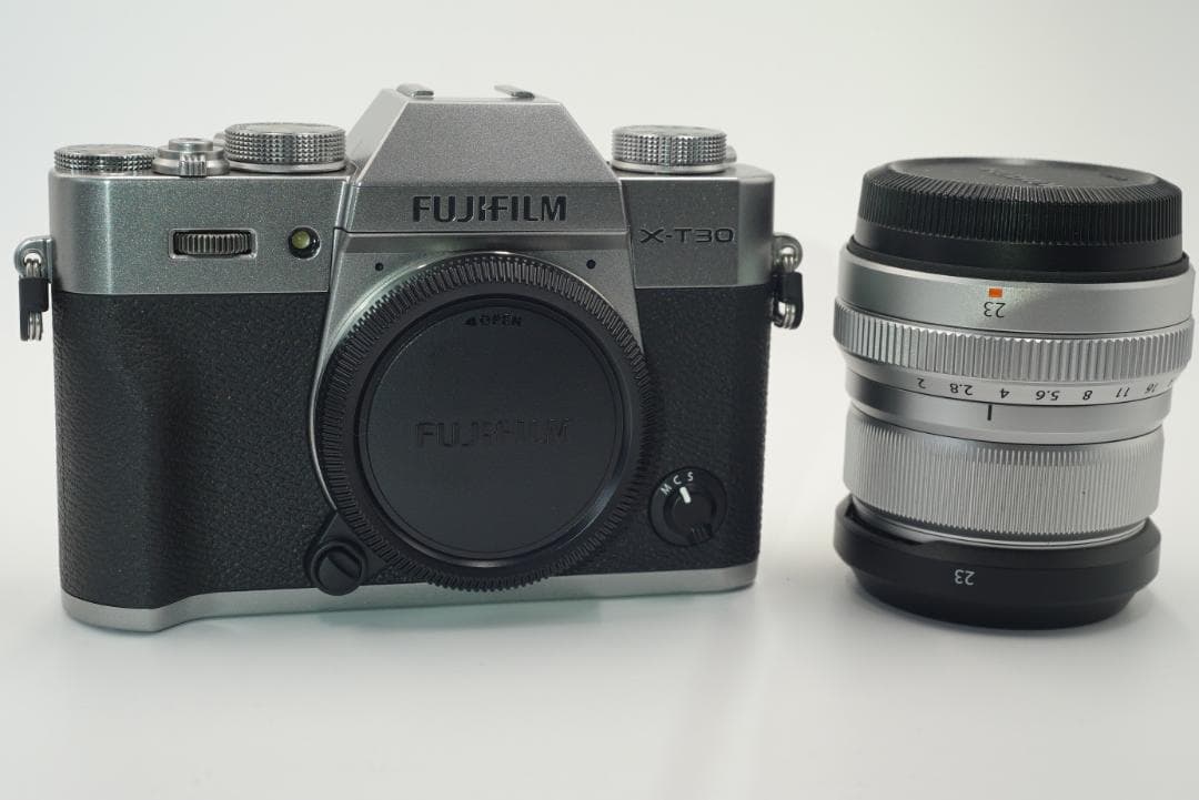 ほぼ新品　FUJIFILM X-T30　XF 23mm f 2 R WR