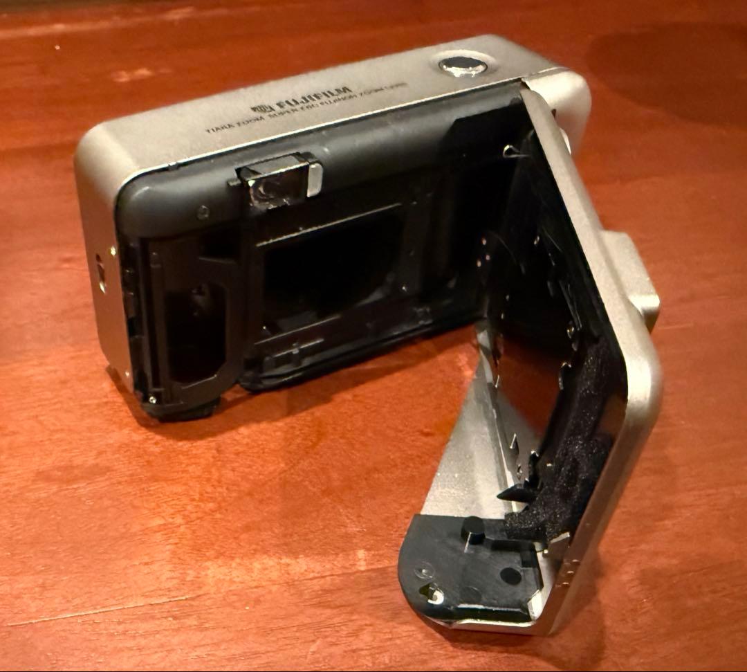 FUJIFILM TIARA ZOOM コンパクトフィルムカメラ