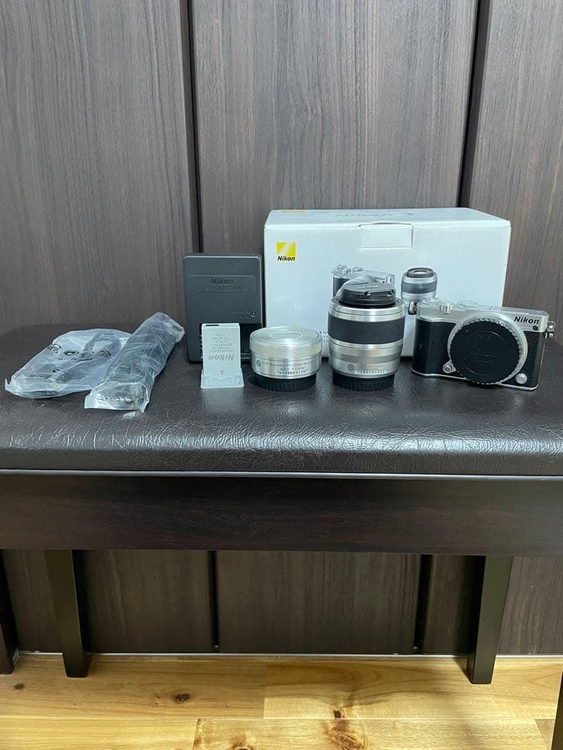 【16日13時まで値下げ】Nikon（ニコン） 1 j5ダブルズームレンズキット
