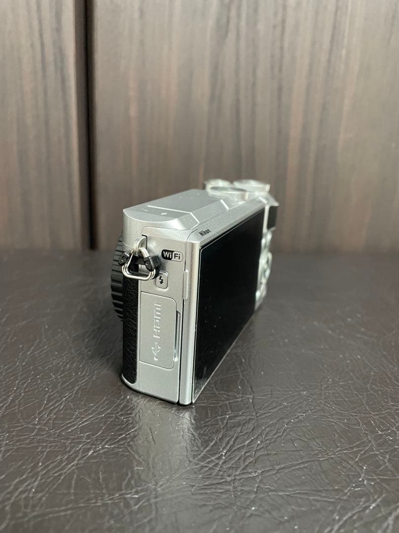 【16日13時まで値下げ】Nikon（ニコン） 1 j5ダブルズームレンズキット