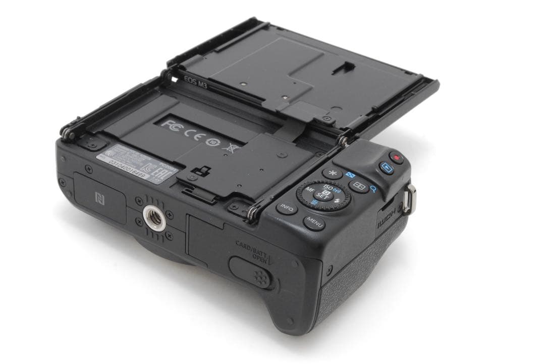 ✨極美品✨キャノン EOS M3❤️Wi-Fi&自撮り❤️小型軽量！
