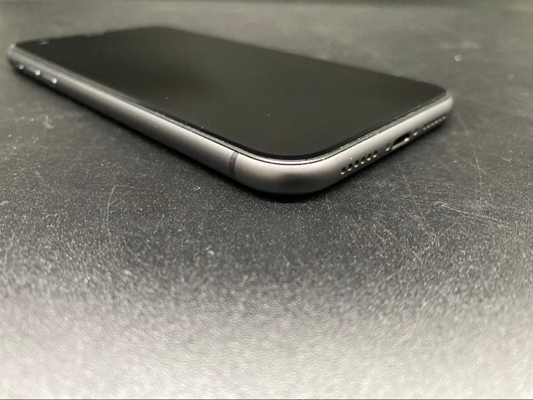 ★Apple iPhone 11 MWLT2J/A 64GB SIMフリー