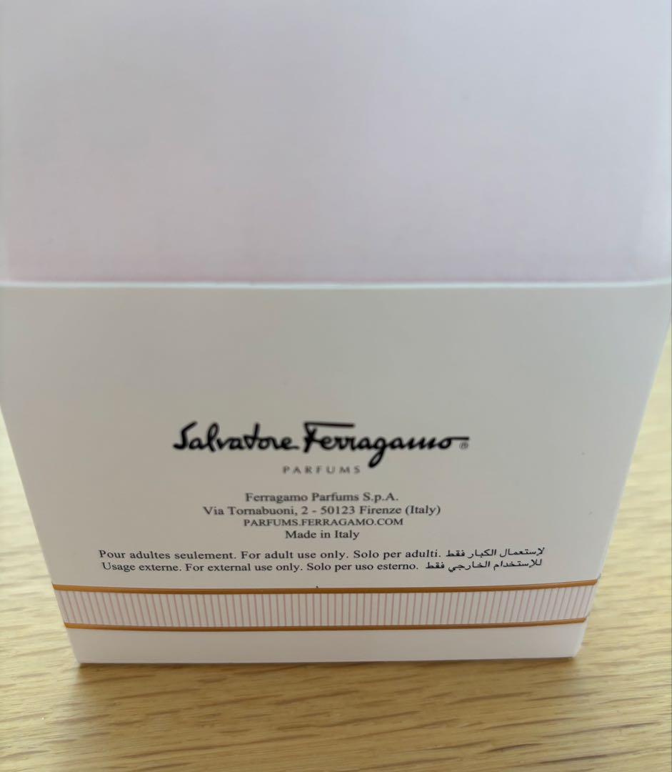 フェラガモ　シニョリーナ　香水　30ml