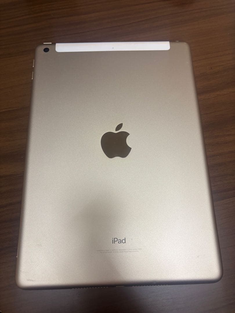 『10To』iPad 第5世代 32GB ゴールド　［美品］