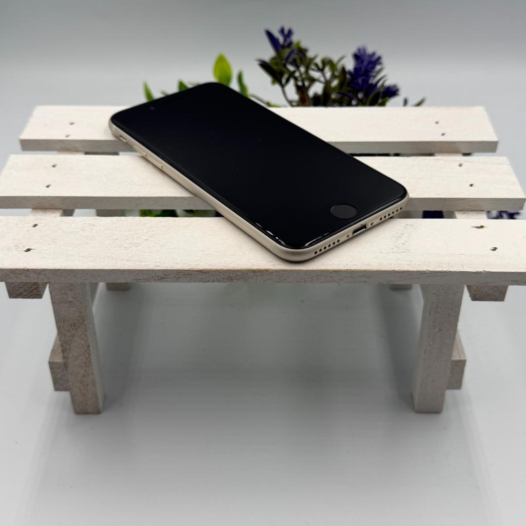 iPhone SE第3世代 64GB スターライト 425
