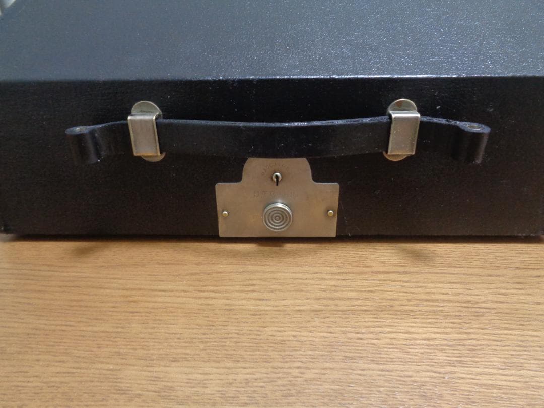 実働品　UNDERWOOD FOUR BANK アンダーウッドタイプライター