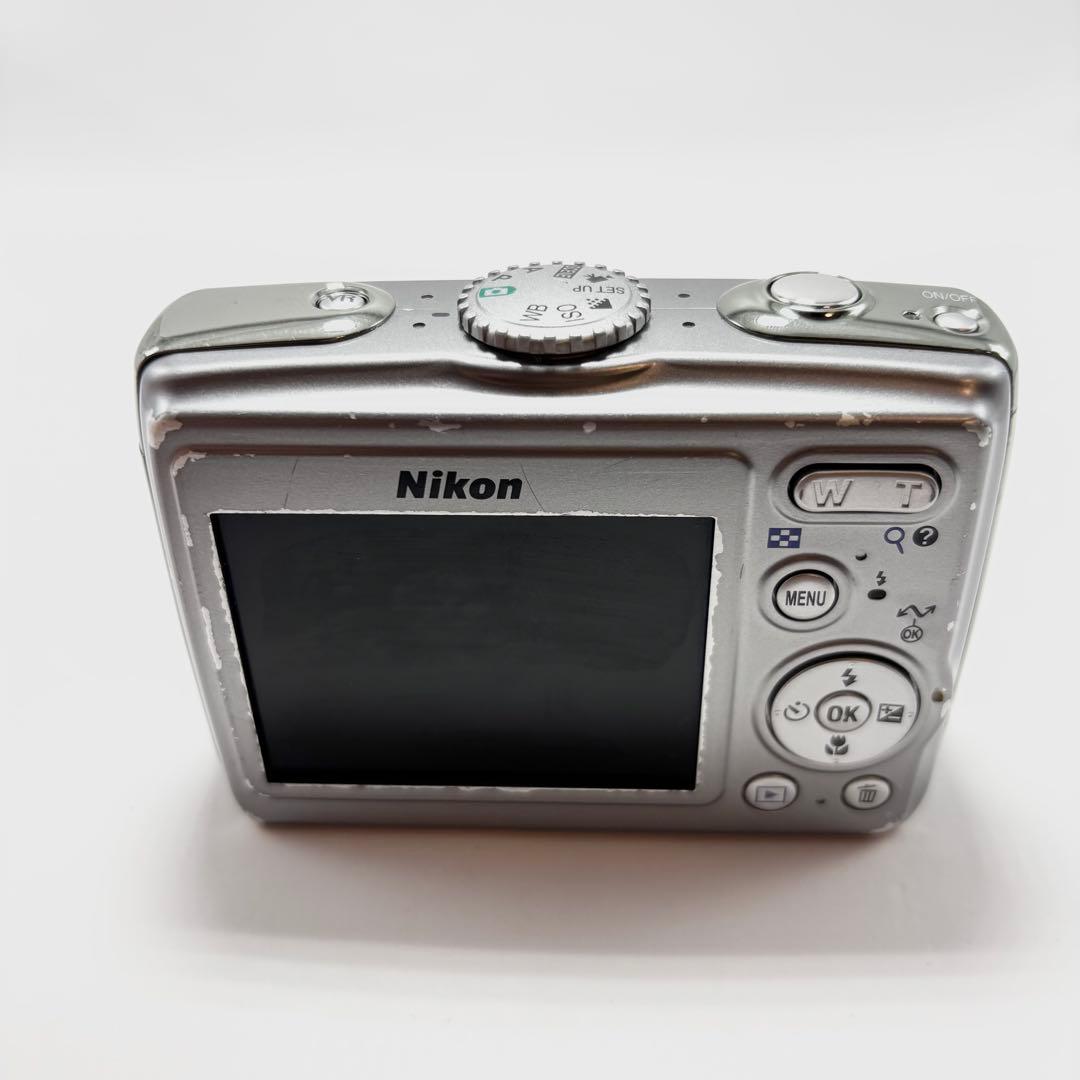 Nikon COOLPIX P4 VR シルバー コンパクトデジタルカメラ