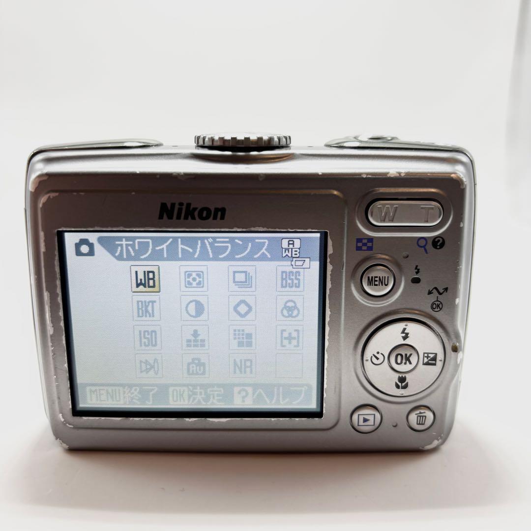 Nikon COOLPIX P4 VR シルバー コンパクトデジタルカメラ
