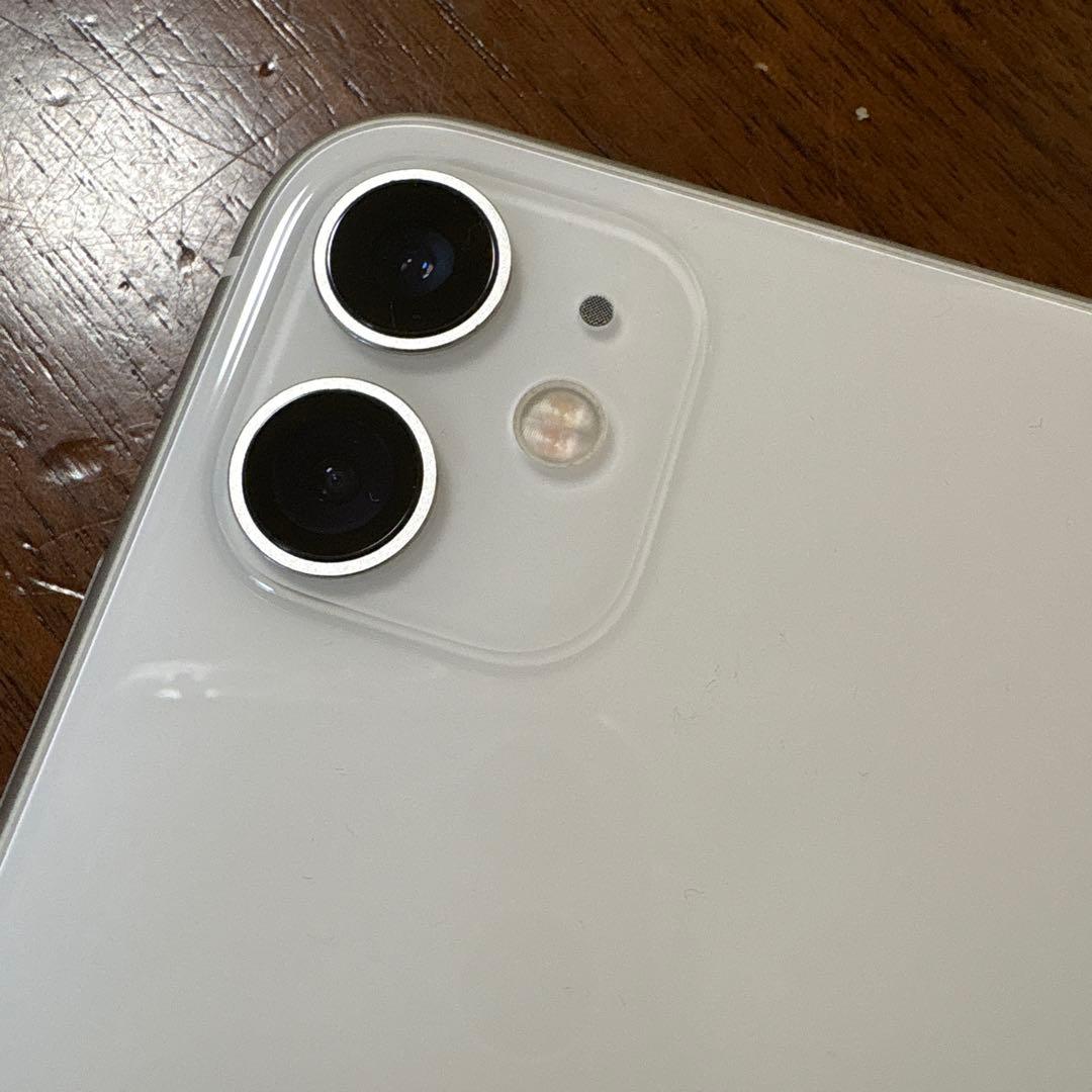 Apple iPhone 11 ホワイト 本体のみ