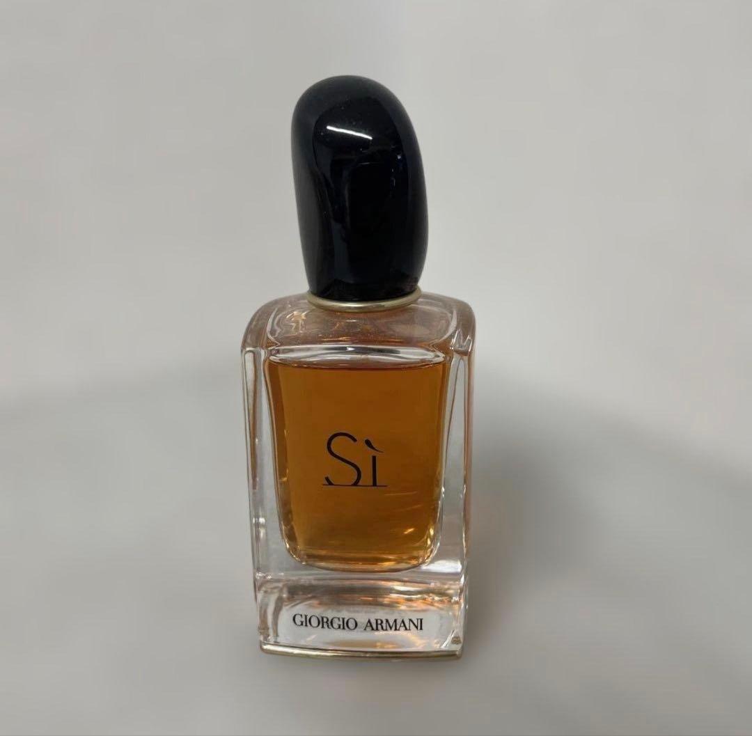 ジョルジオ アルマーニ Si Eau De Parfum 50ml