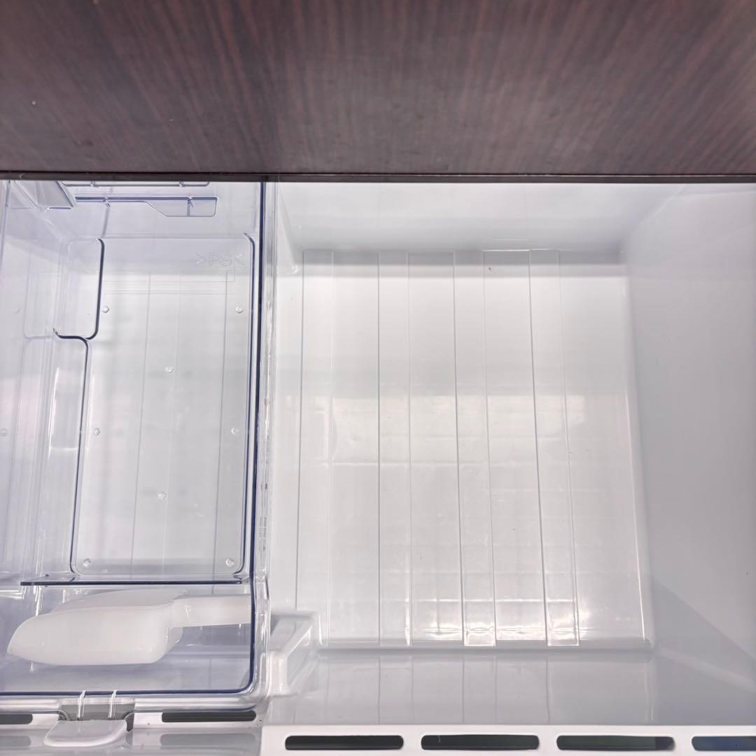 037 高年式　極美品　アクア　3ドア　木目調　冷蔵庫　自動製氷付　おしゃれ