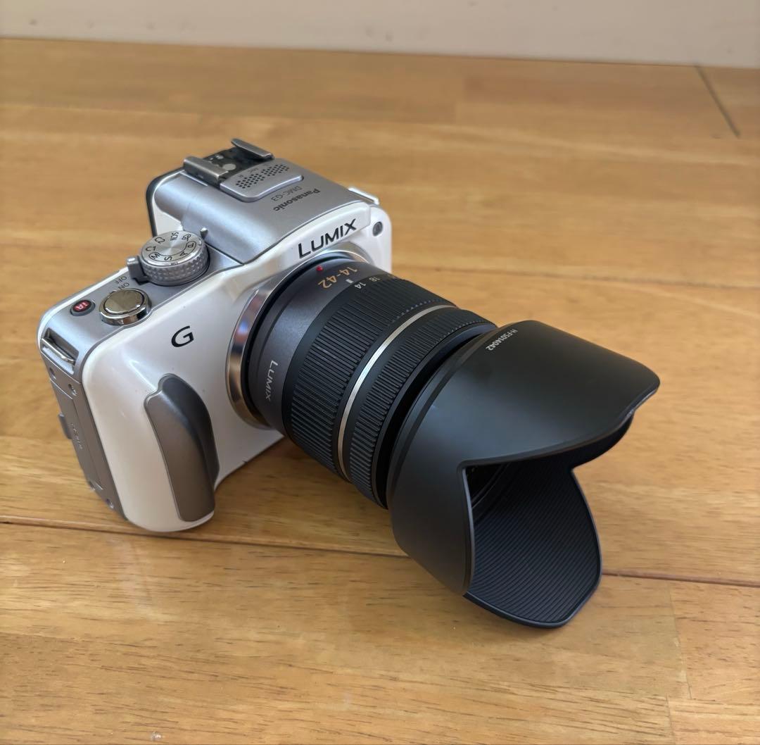 【美品】ミラーレス一眼カメラ LUMIX DMC-G3W ダブルズームレンズ