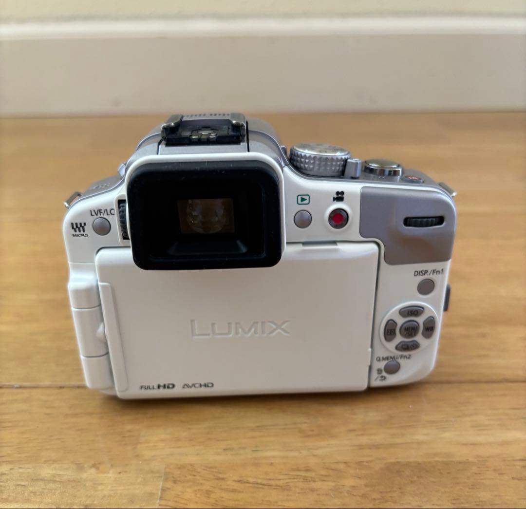 【美品】ミラーレス一眼カメラ LUMIX DMC-G3W ダブルズームレンズ