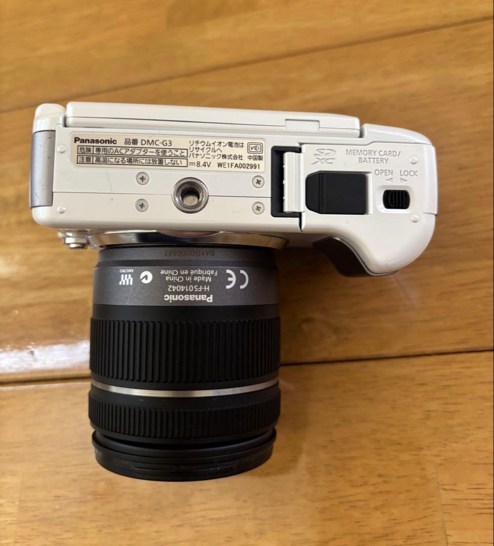 【美品】ミラーレス一眼カメラ LUMIX DMC-G3W ダブルズームレンズ