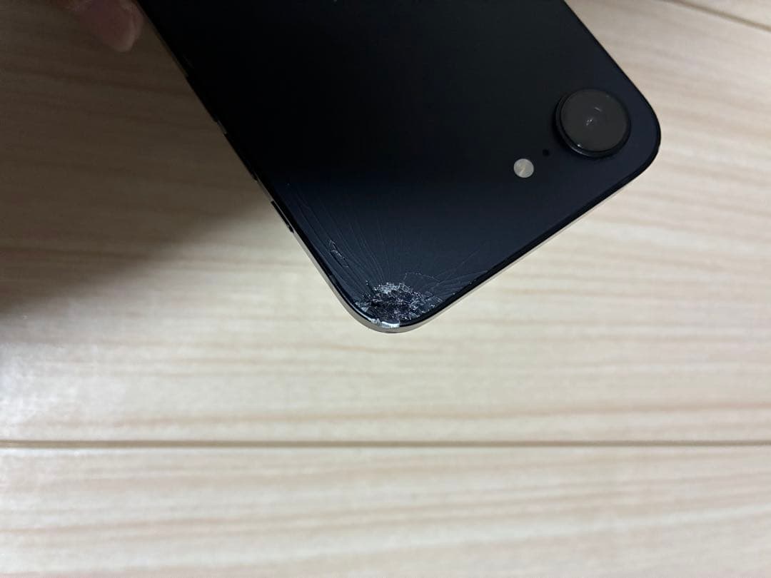Apple iPhone 16e 256GB ブラック 本体