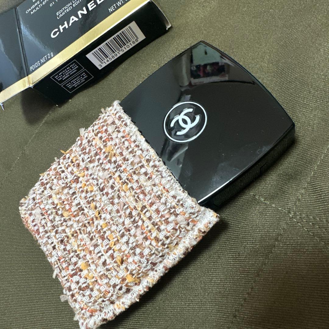 CHANEL　レキャトルオンブルツイード01