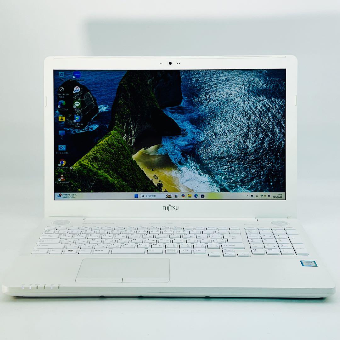 Corei7 32GB Windows11 ノートパソコン オフィス付き