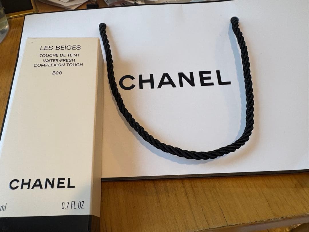 新品未開封★CHANEL シャネル レ ベージュ トゥッシュ ドゥ タン B20
