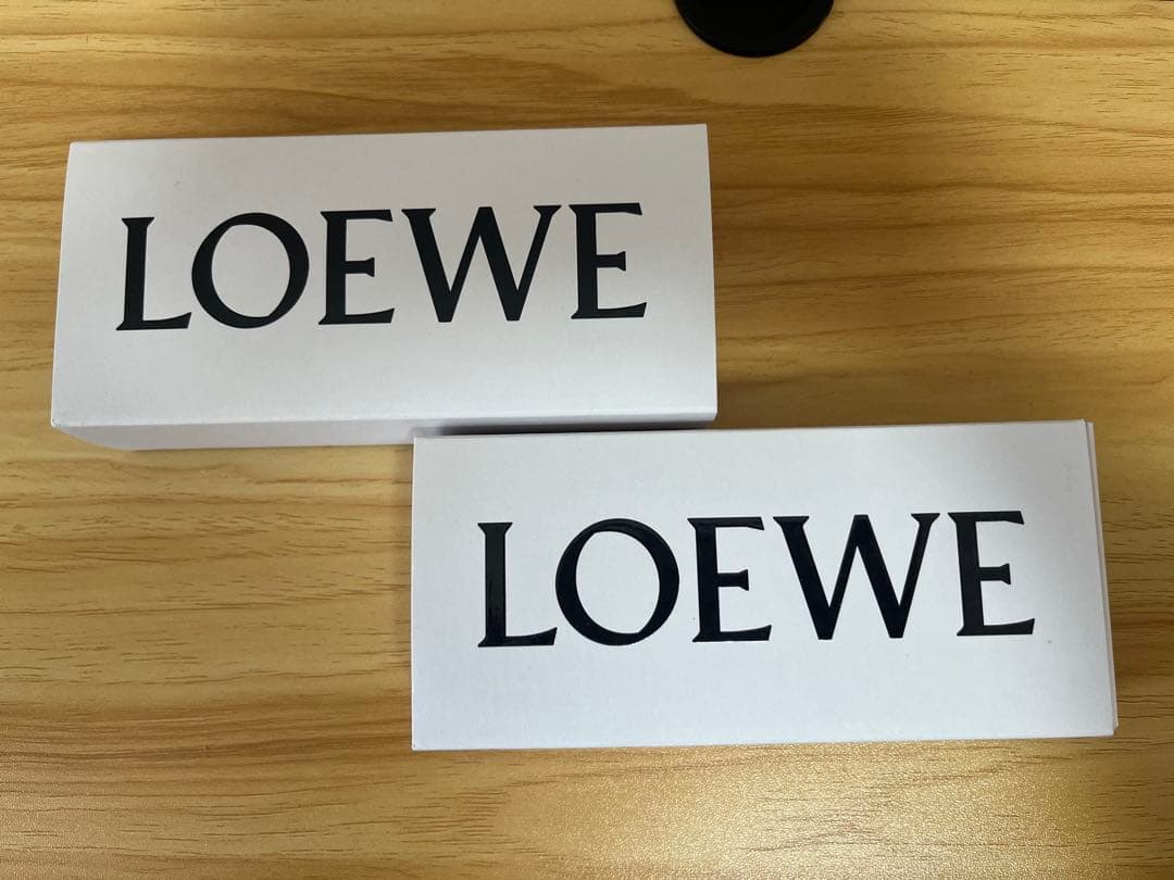 LOEWE 香水サンプルボックス　12本セット