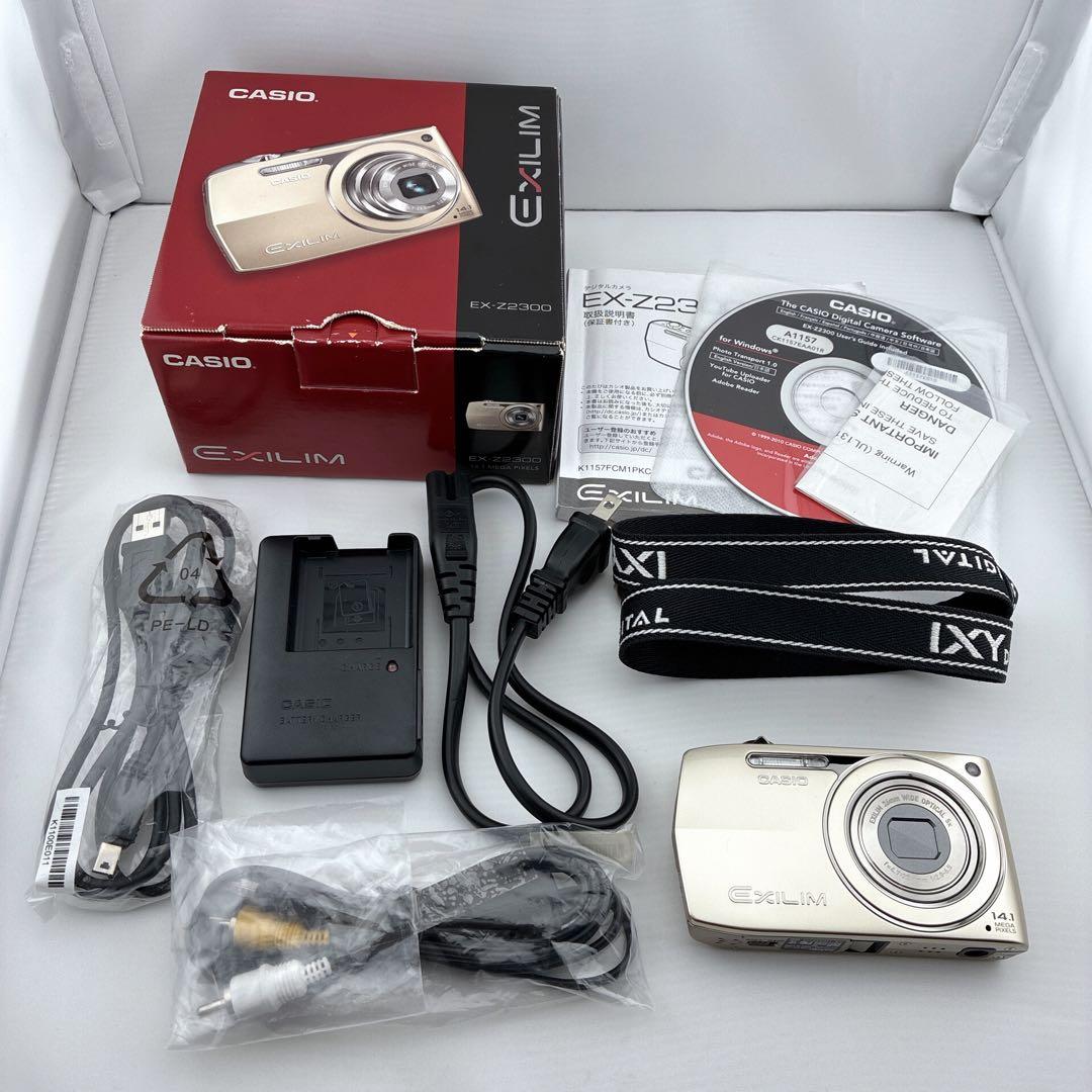 極美品　CASIO EXILIM EX-Z2300 コンパクトデジタルカメラ　金