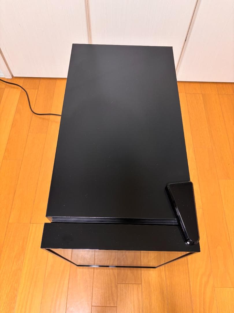 2021年製【 極美品】アイリスオーヤマワインセラー 8本 PWC-251P-B