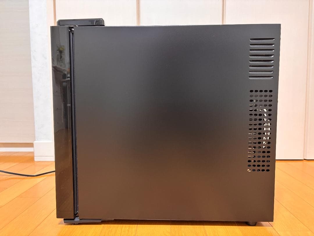 2021年製【 極美品】アイリスオーヤマワインセラー 8本 PWC-251P-B