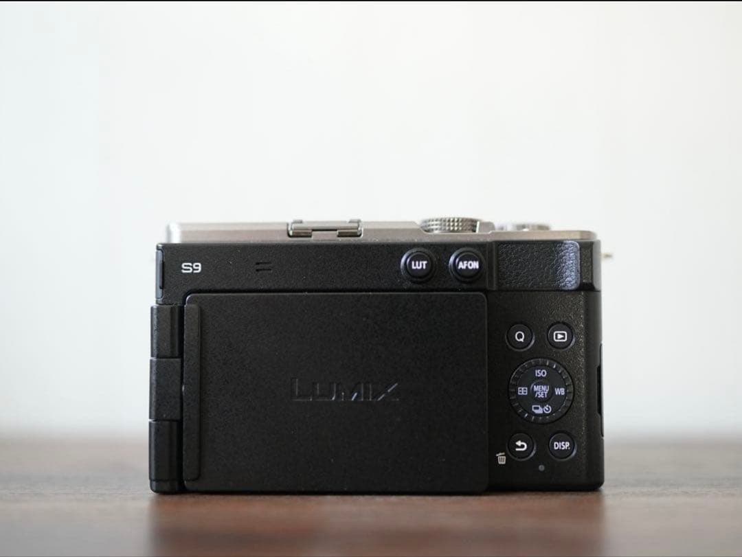 【土日限定】230,000円→210,000円LUMIX S9 レンズ2本 等